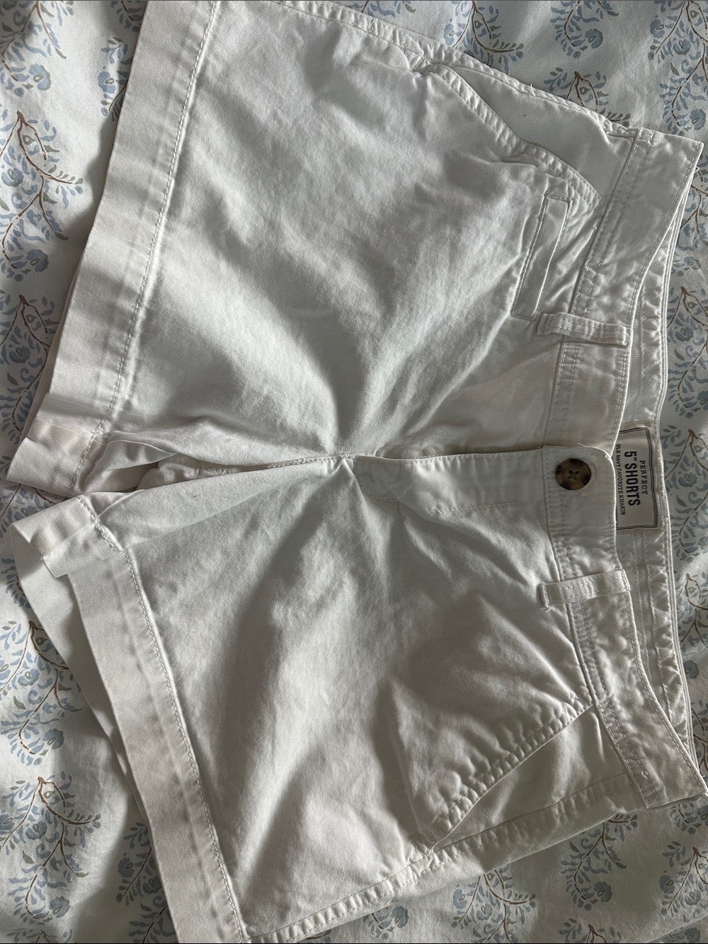 Old Navy Classic 5in White Women's Cotton Shorts